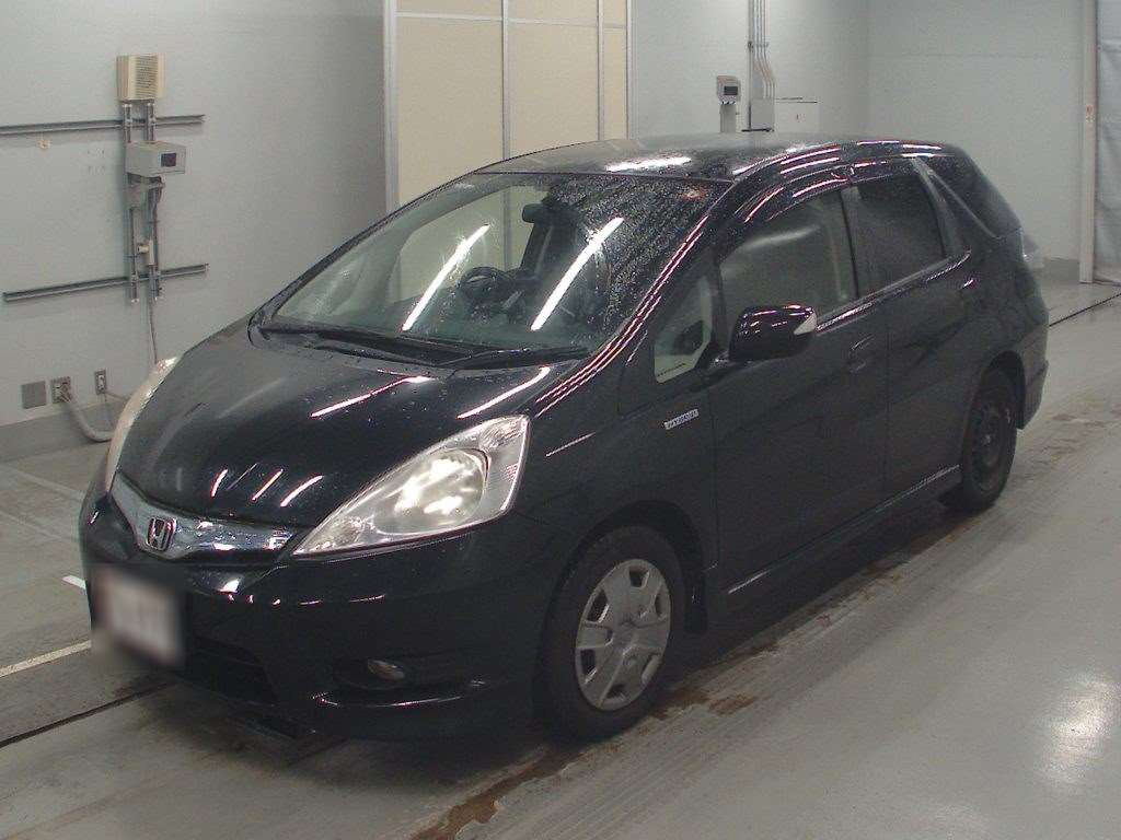 2013 Honda Fit Shuttle Hybrid GP2[0]