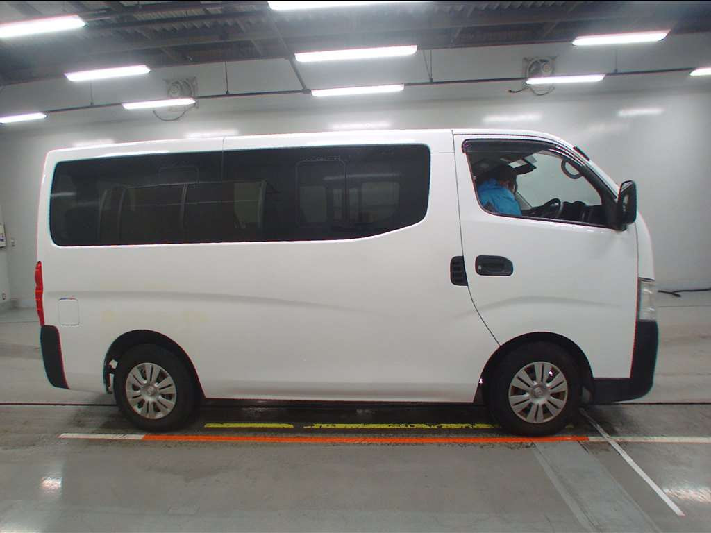 2013 Nissan NV350 CARAVAN VAN KS2E26[2]