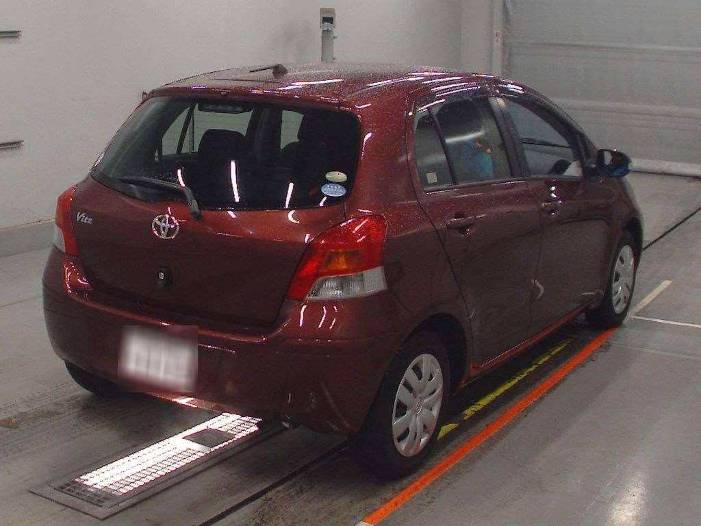 2010 Toyota Vitz KSP90[1]