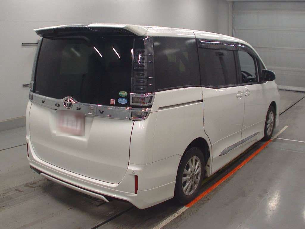 2017 Toyota Voxy ZRR80G[1]