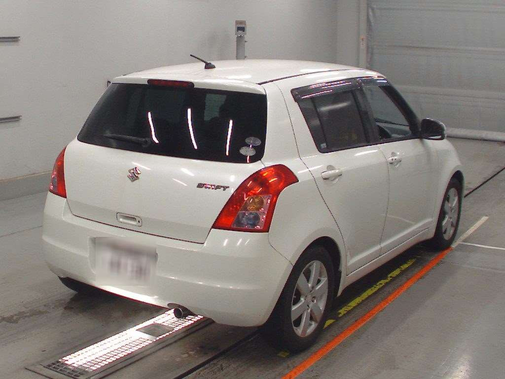 2008 Suzuki Swift ZC71S[1]