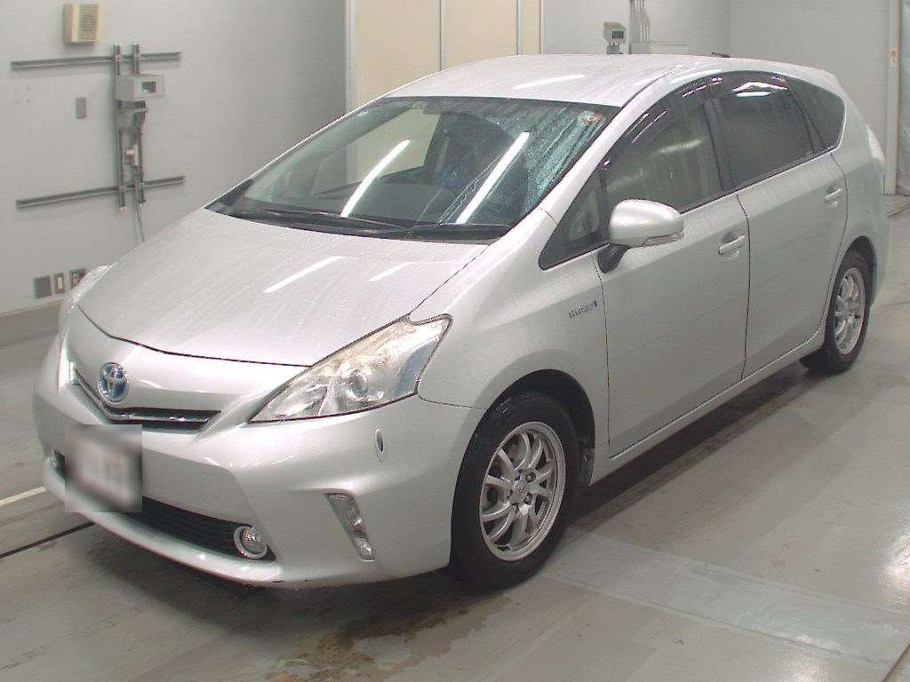 2014 Toyota Prius alpha ZVW41W[0]