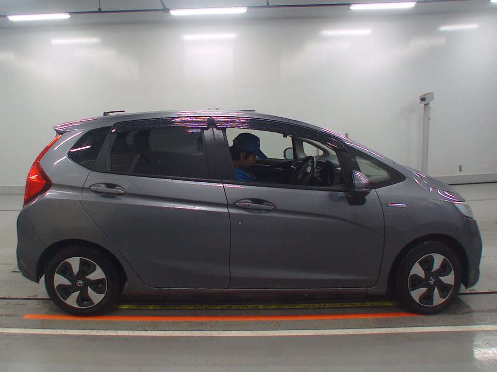 2018 Honda Fit Hybrid GP5[2]