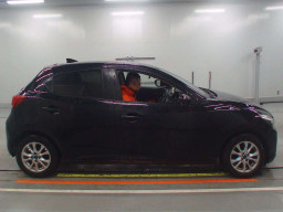 2016 Mazda Demio