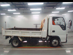 2004 Isuzu Elf Truck