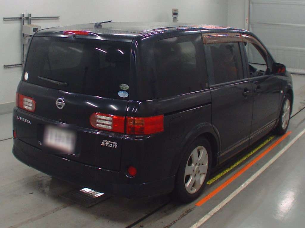 2007 Nissan Lafesta B30[1]