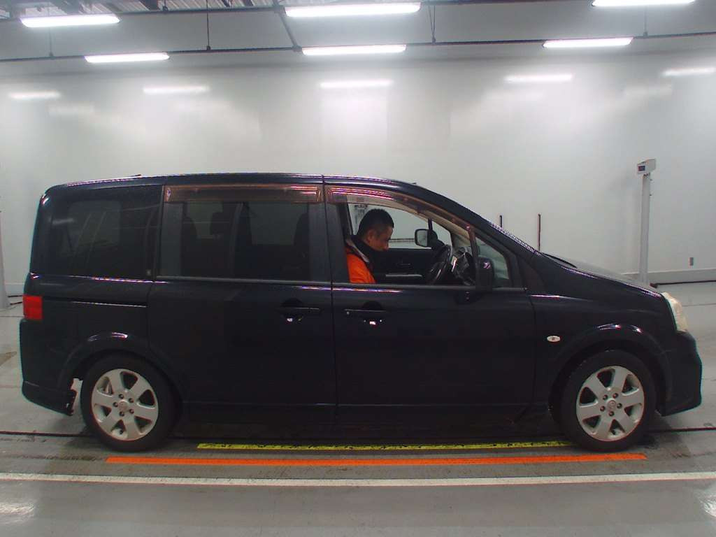 2007 Nissan Lafesta B30[2]