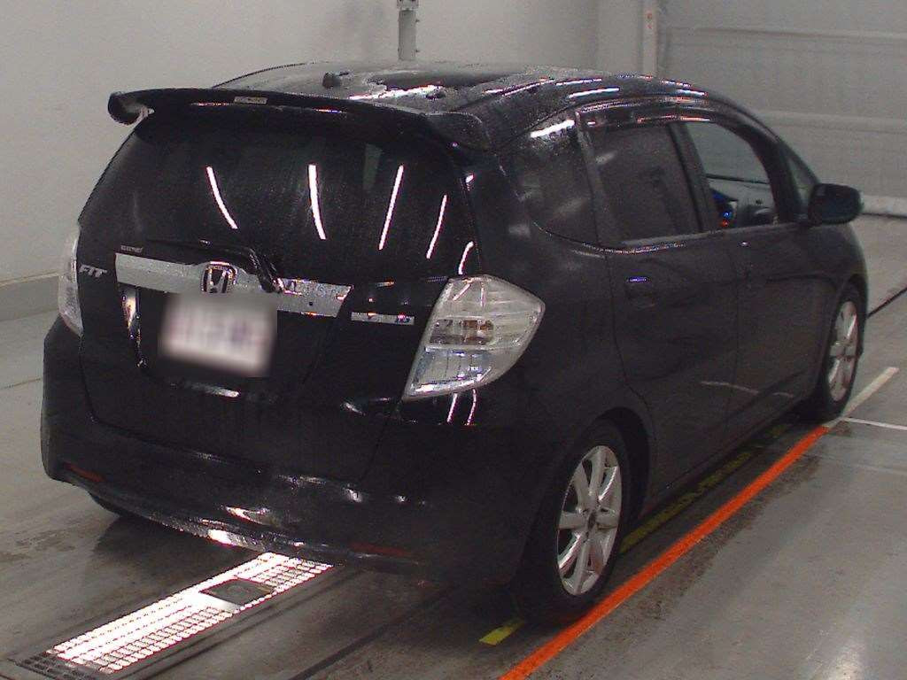 2011 Honda Fit Hybrid GP1[1]