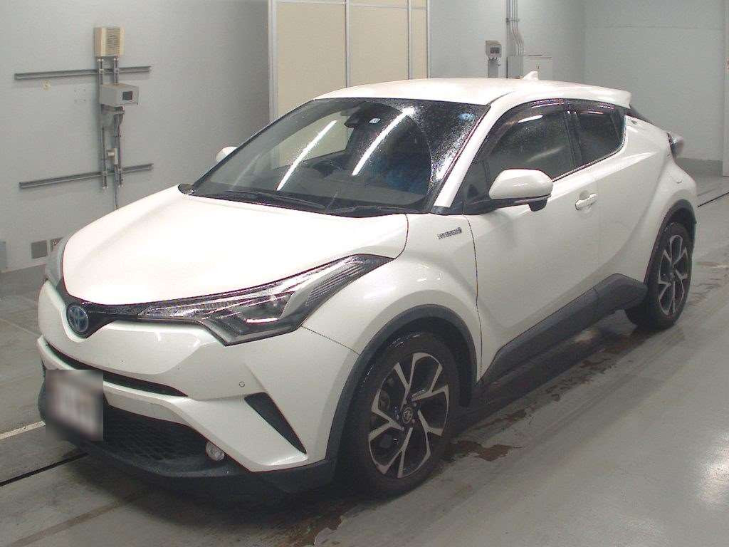 2018 Toyota C-HR ZYX10[0]