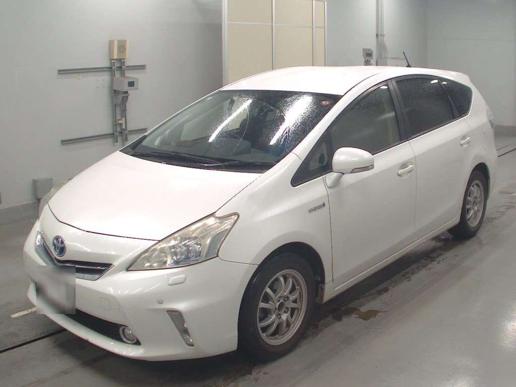 2012 Toyota Prius alpha ZVW41W[0]