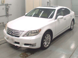 2010 Lexus LS