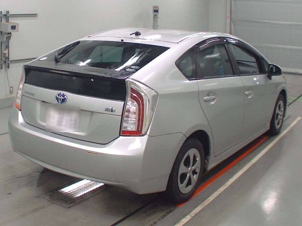 2014 Toyota Prius ZVW30[1]