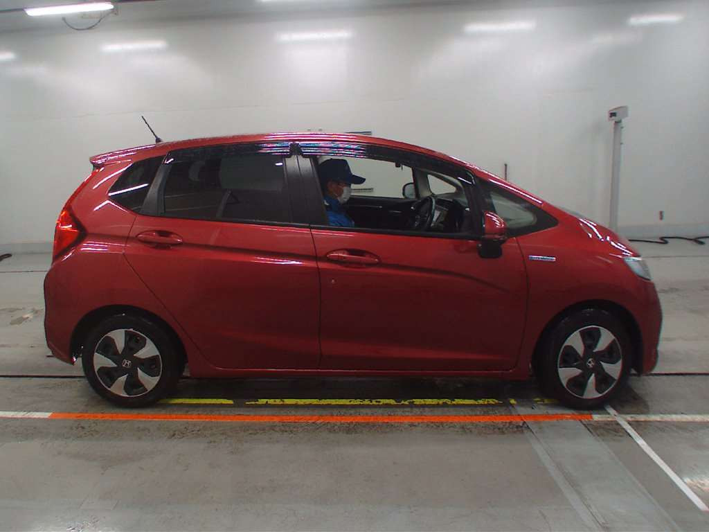 2017 Honda Fit Hybrid GP5[2]