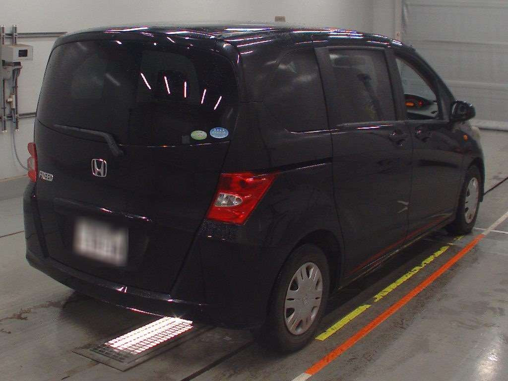 2010 Honda Freed GB3[1]