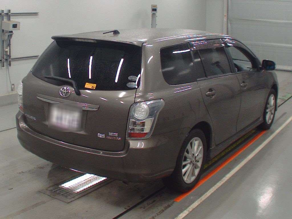 2010 Toyota Corolla Fielder ZRE142G[1]