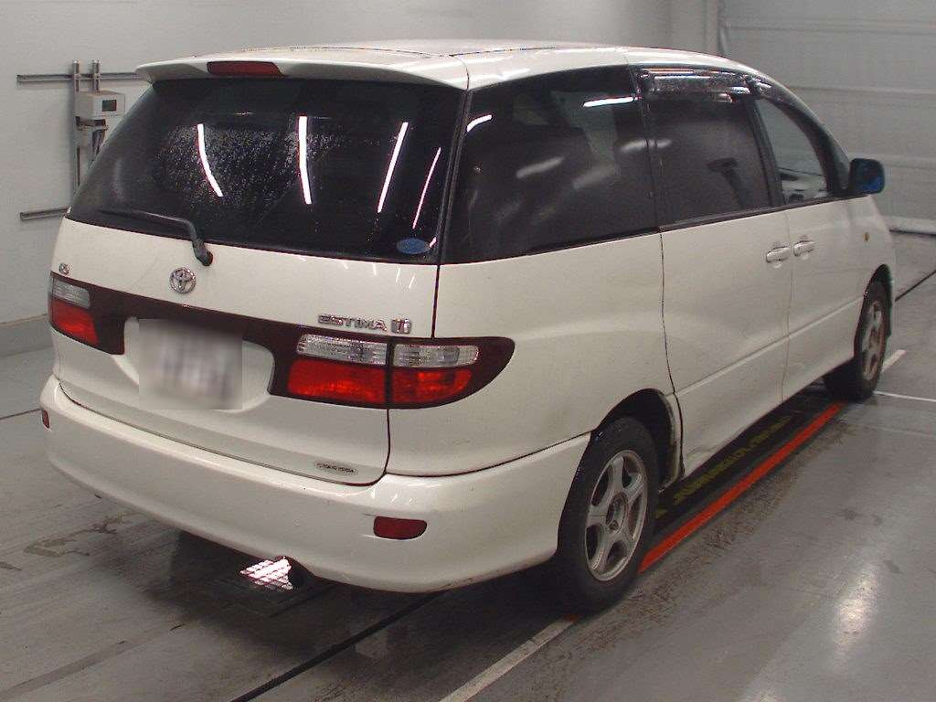 2002 Toyota Estima ACR30W[1]