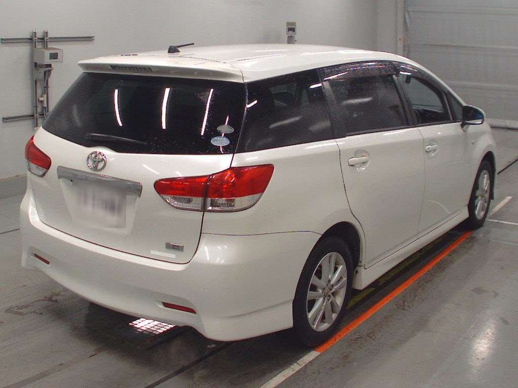 2011 Toyota Wish ZGE20W[1]