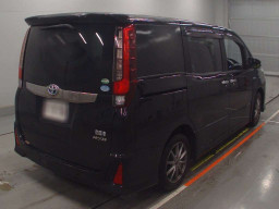 2016 Toyota Noah