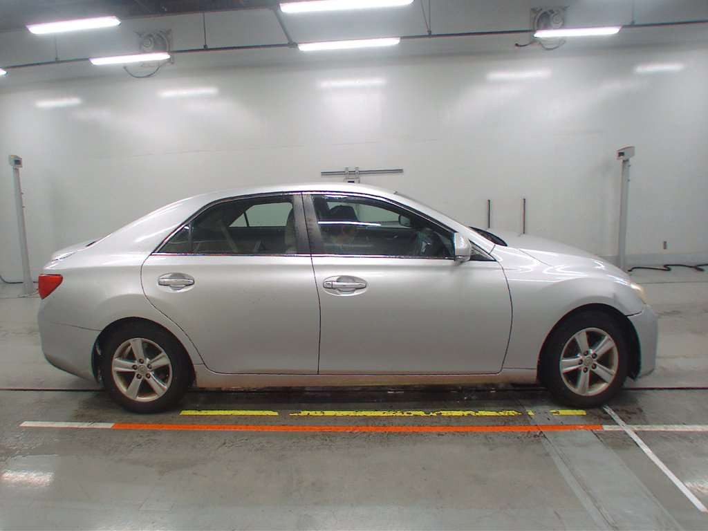 2009 Toyota Mark X GRX130[2]