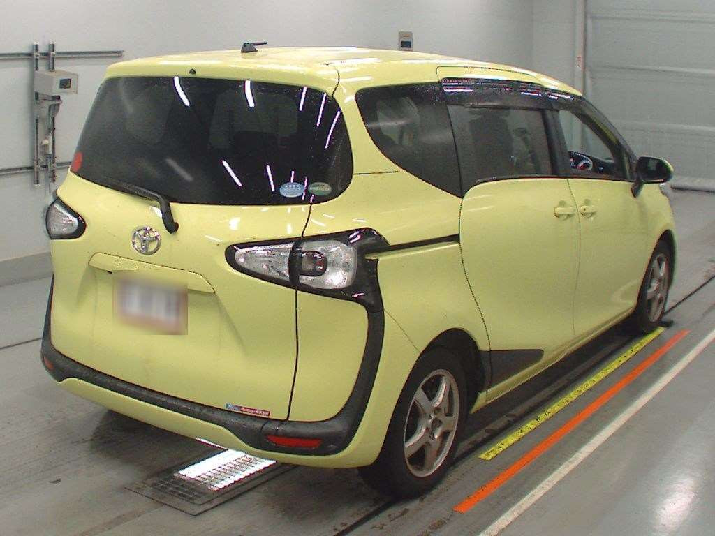 2016 Toyota Sienta NSP170G[1]