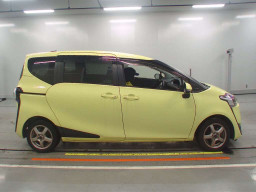 2016 Toyota Sienta