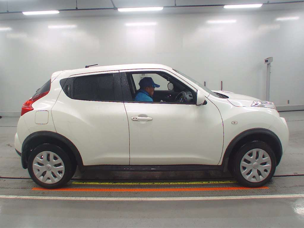 2012 Nissan JUKE YF15[2]