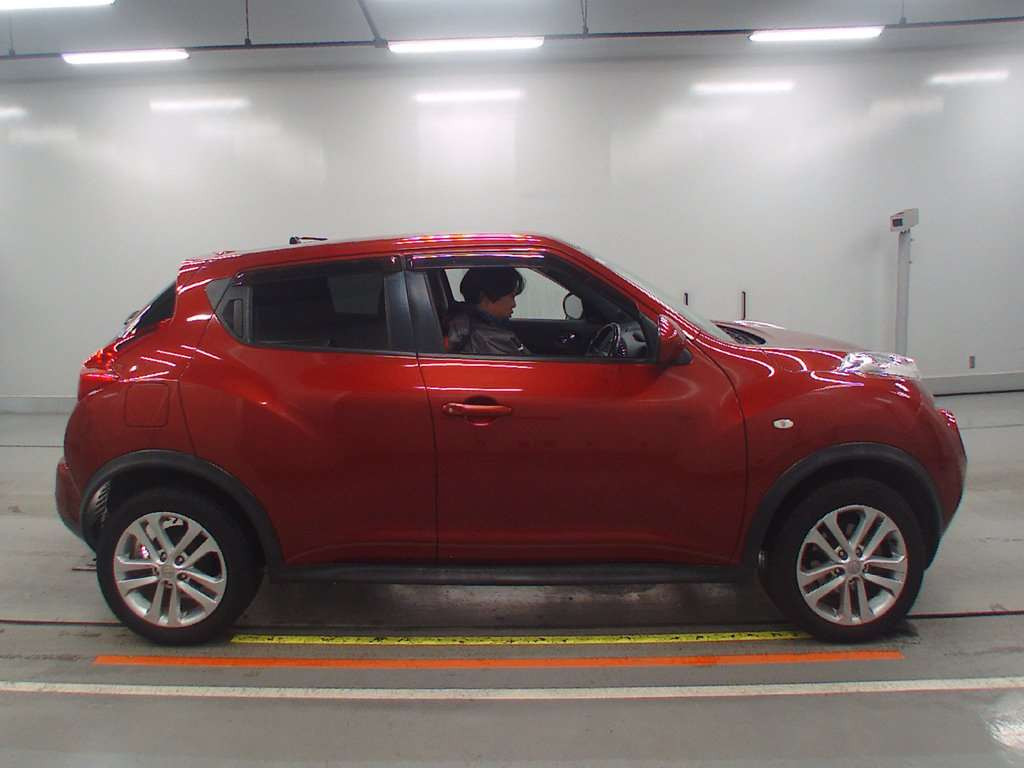 2010 Nissan JUKE YF15[2]