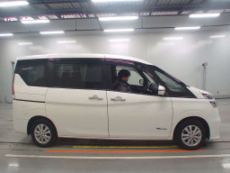 2017 Nissan Serena