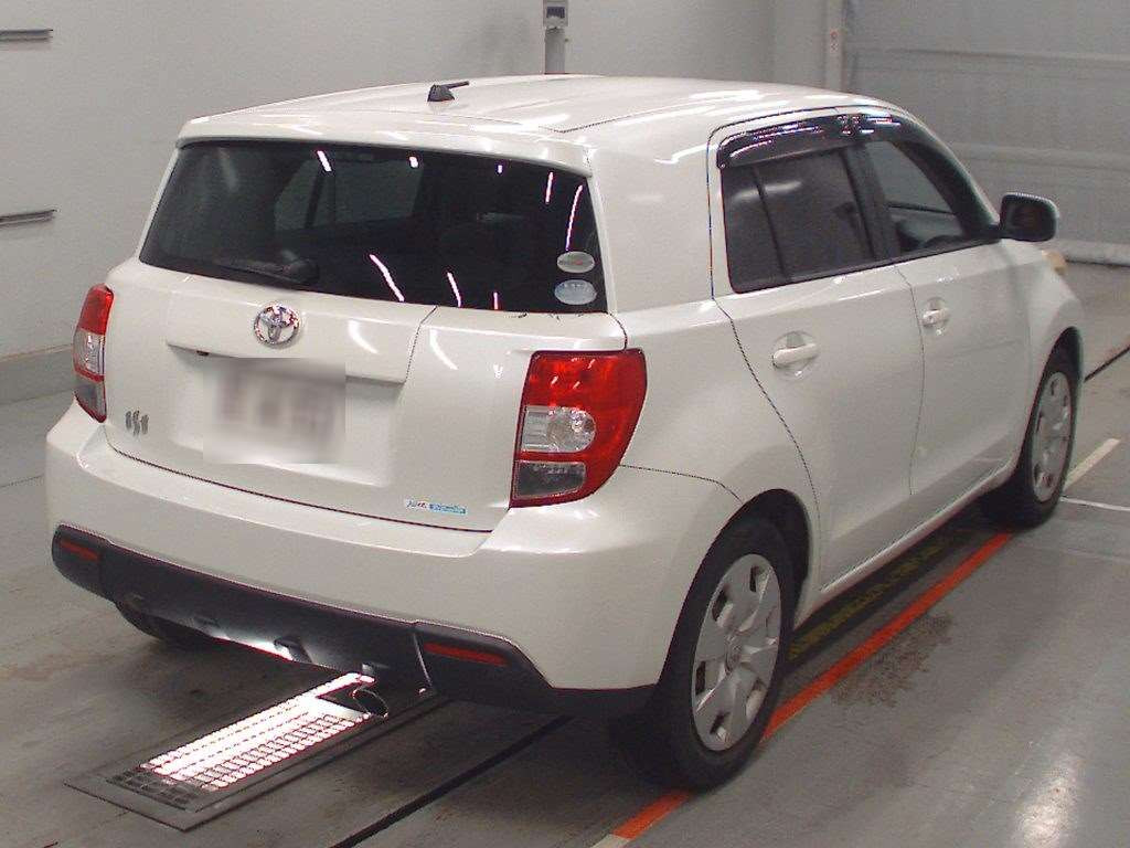 2008 Toyota IST NCP110[1]