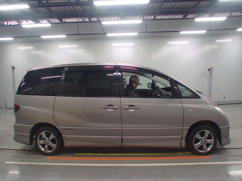 2005 Toyota Estima L ACR30W[2]