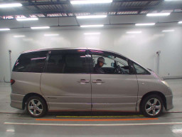 2005 Toyota Estima L