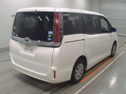 2019 Toyota Noah