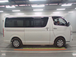 2013 Toyota Regiusace Van