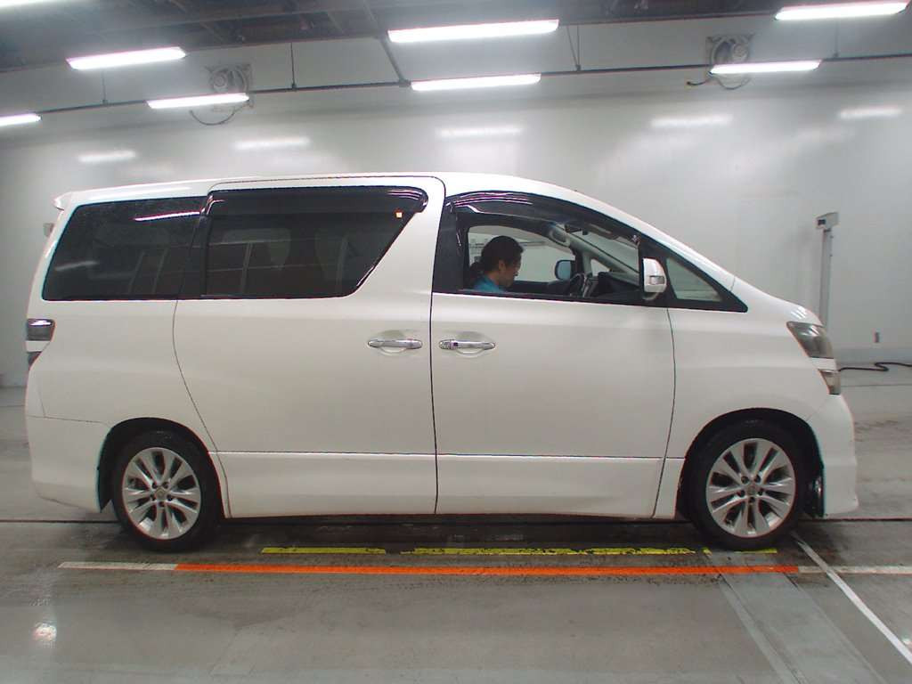 2009 Toyota Vellfire ANH20W[2]