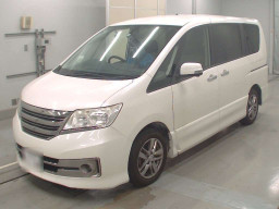 2011 Nissan Serena