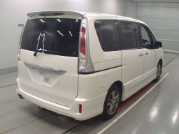 2011 Nissan Serena