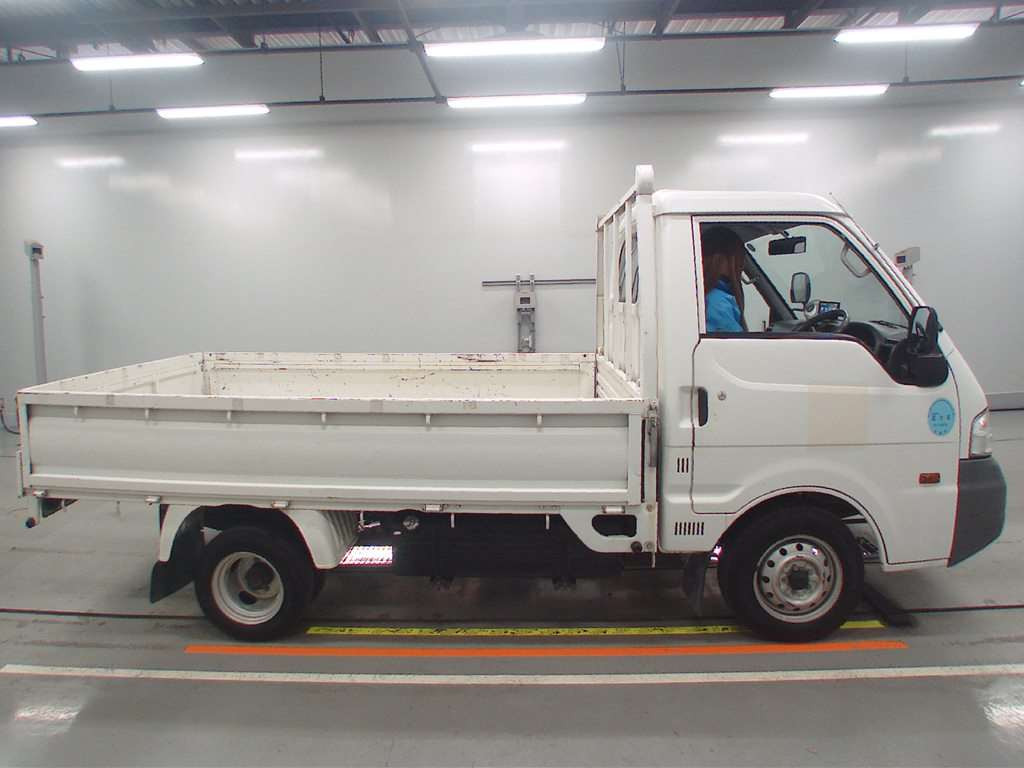 2015 Nissan Vanette Truck SKP2TN[2]