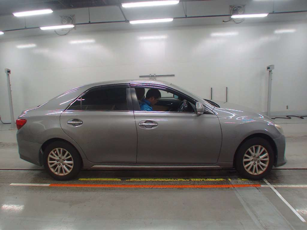 2012 Toyota Mark X GRX130[2]