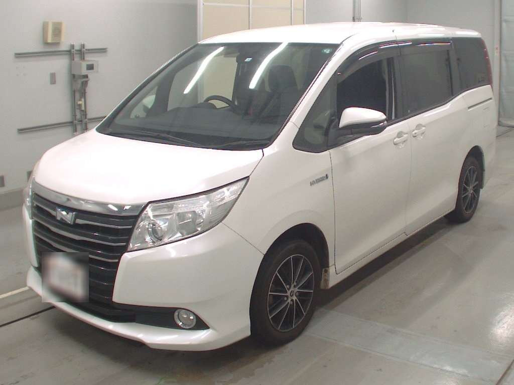 2014 Toyota Noah ZWR80G[0]