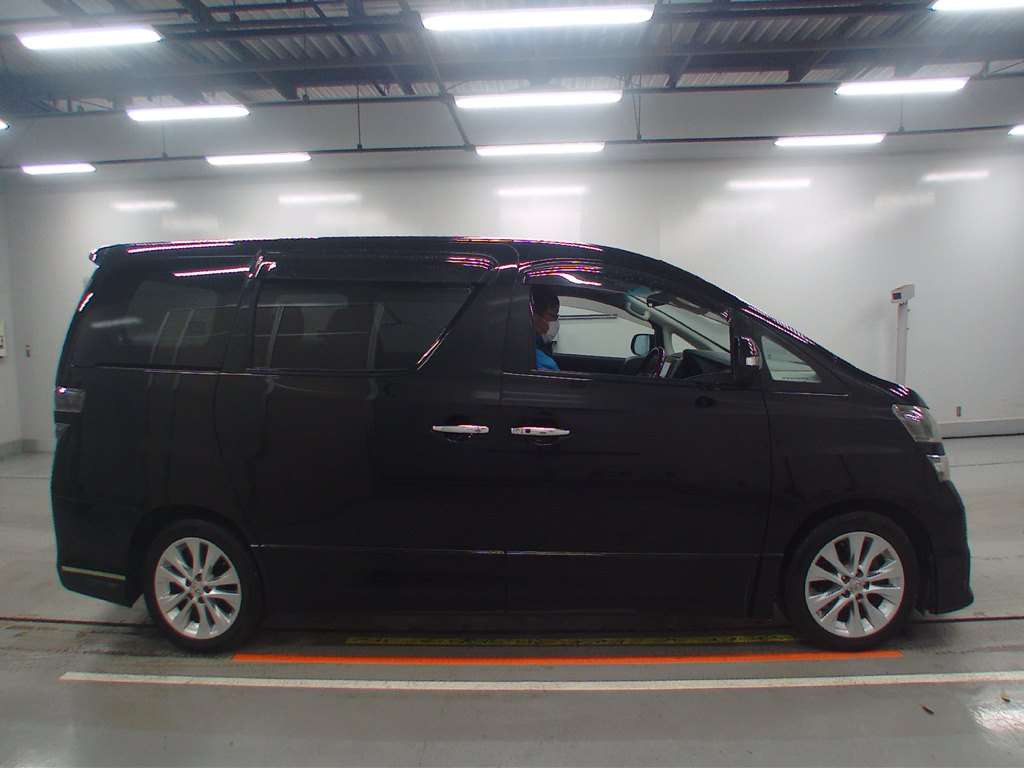 2009 Toyota Vellfire ANH20W[2]