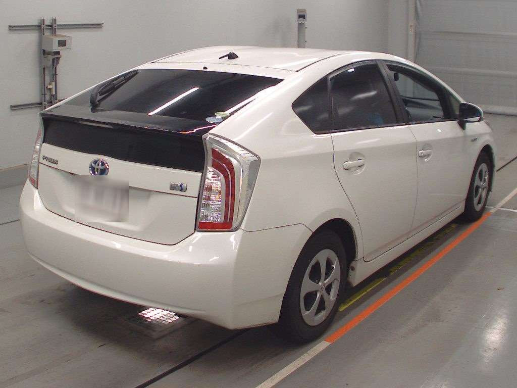 2012 Toyota Prius ZVW30[1]