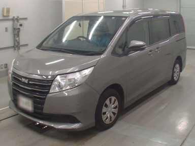 2015 Toyota Noah