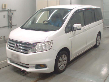 2013 Honda Step WGN