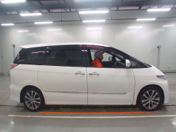 2019 Toyota Estima