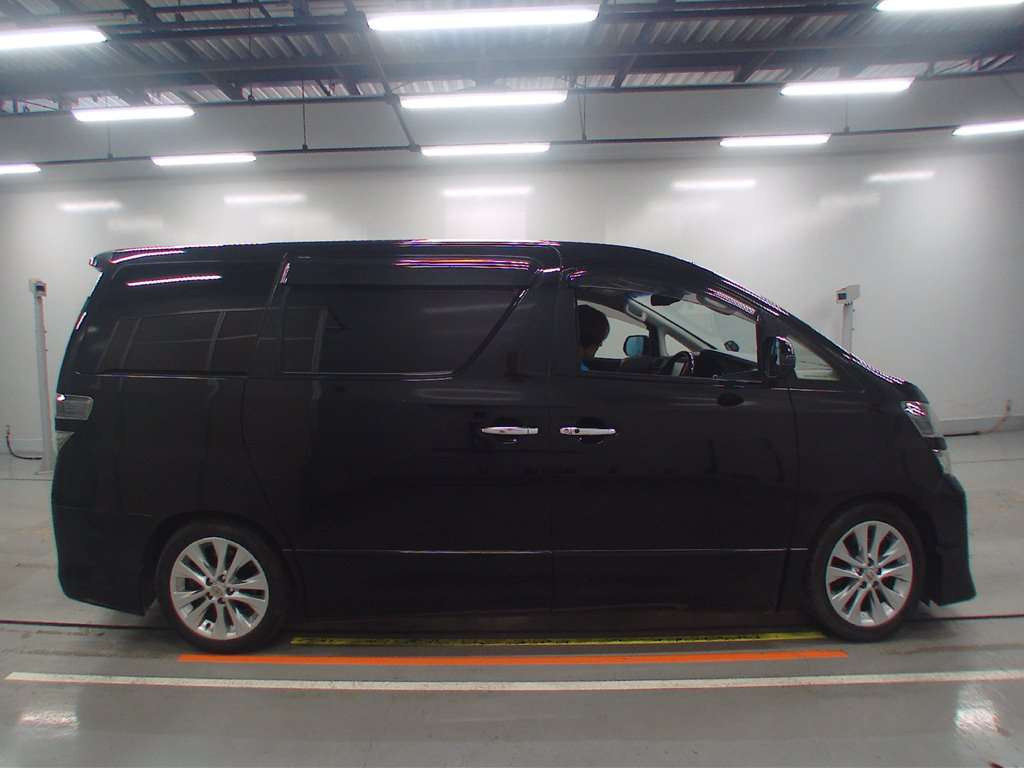 2012 Toyota Vellfire ANH20W[2]