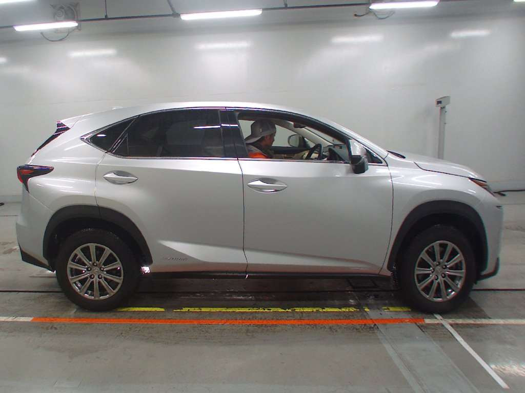 2014 Lexus NX AYZ10[2]