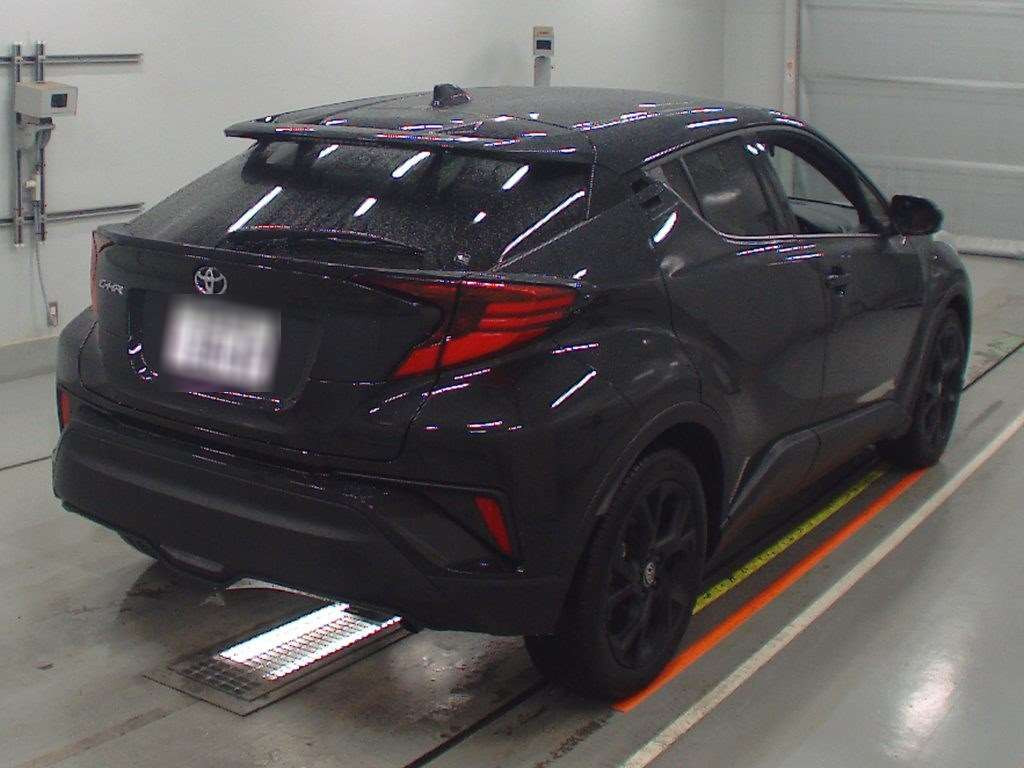 2023 Toyota C-HR NGX10[1]