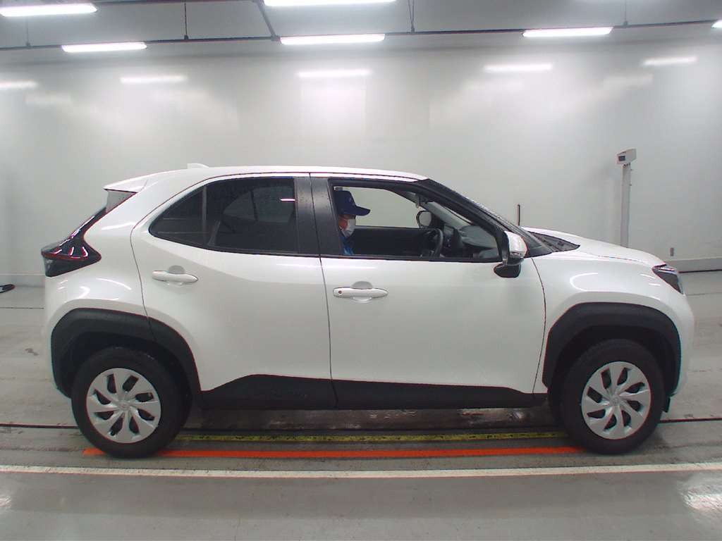 2023 Toyota YARIS CROSS MXPB10[2]