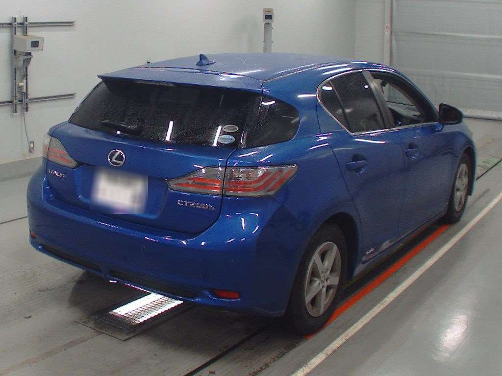 2011 Lexus CT ZWA10[1]