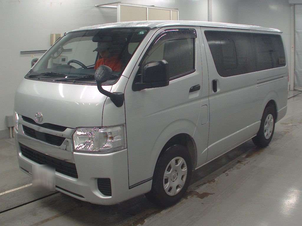 2022 Toyota Hiace Van TRH200V[0]